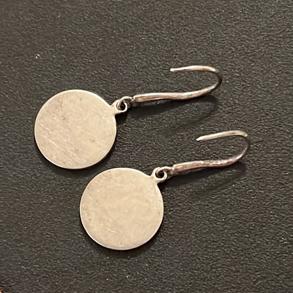 Gucci Sterling Silver Logo Medallion Disc Drop Hook Earrings - Picture 12 of 14